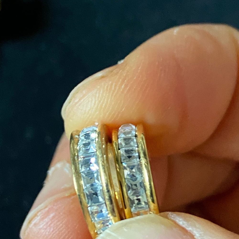 Two earrings set